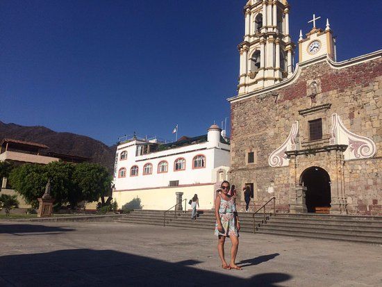 la Parroquia San Andres Apostol